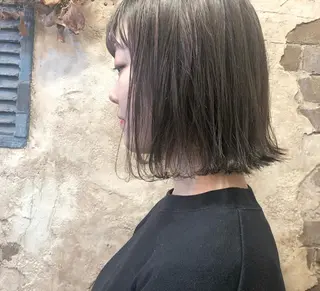 ミディアム カラー ブリーチ、パーマ 西部笑のヘアスタイル