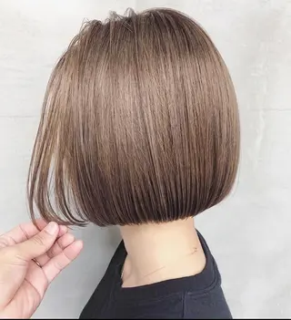 ショート カラー ヘアアレンジ ブリーチダブルカラー 元町三宮/三ノ宮のヘアスタイル
