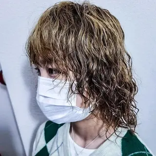 メンズ 特殊パーマ 片山恭兵のヘアスタイル