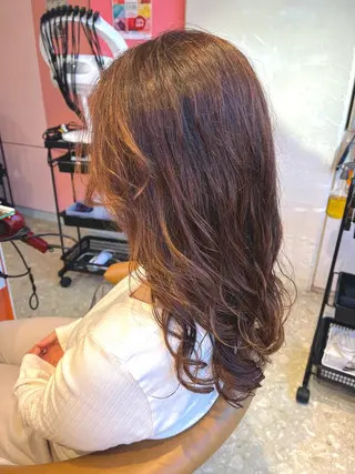 セミロング パーマ うしだ かおるのヘアスタイル