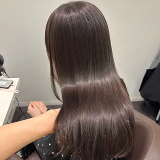 ロング 盛れる透明感カラー momokaのヘアスタイル