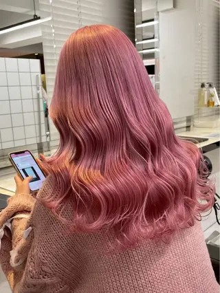 セミロング カラー ヘアアレンジ 🌈くれは🎨デザイ ン🌟ダメージレスのヘアスタイル