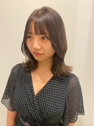 ミディアム カラー 🍑 モモカ🍑のヘアスタイル