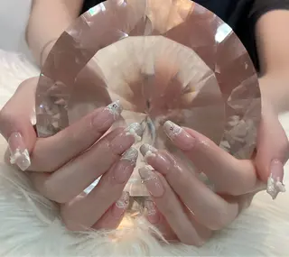 ネイル LoaChaton kaeのネイルデザイン
