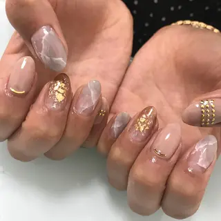 ネイル 板垣 綾乃のネイルデザイン