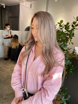 ロング 岸川 恭子のヘアスタイル
