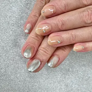 ネイル BEE NAILのネイルデザイン