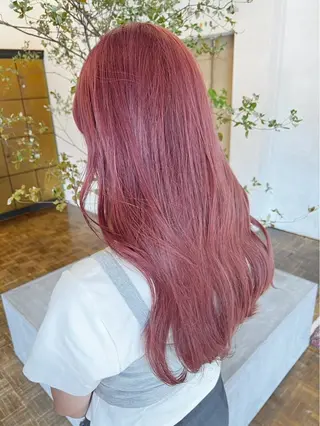 セミロング カラー 森 彩夏のヘアスタイル