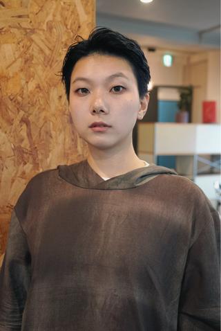 ショート カラー 千葉 慎也のヘアスタイル