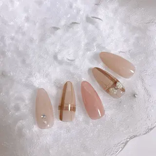 ネイル Honey me ❁⃘*.ﾟのネイルデザイン