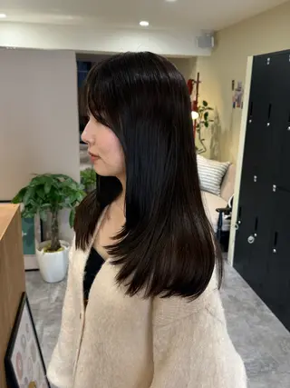 ロング 内田 涼風のヘアスタイル