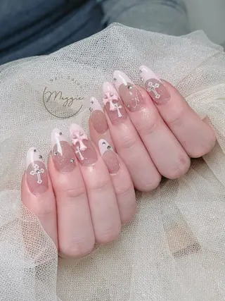 ネイル Maggie Nail🦩のネイルデザイン