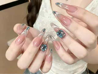 ネイル D-BEAUTY Nailsalonのネイルデザイン