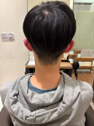 メンズ 笹崎 愛のヘアスタイル