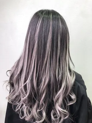 カラー 最高級エクステ /羽エクステ白石宇由のヘアスタイル