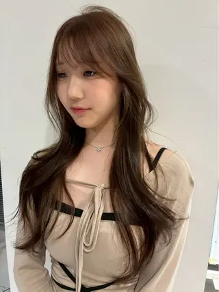 ロング カラー AiM エイム　韓国レイヤーのヘアスタイル
