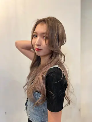 ロング カラー Liere Muuのヘアスタイル