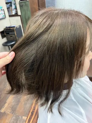 ミディアム カラー 小谷 美咲のヘアスタイル