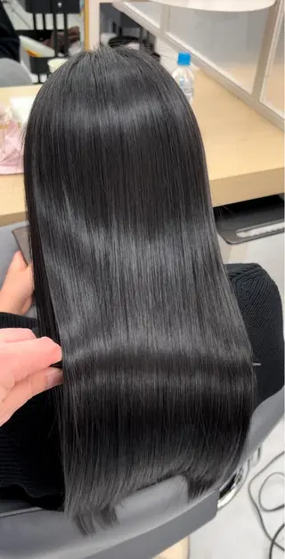 セミロング カラー 髪質改善カラー、美髪 トリートメント専門のヘアスタイル