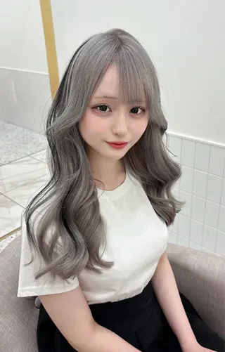 ロング 💎のぼりゆい/大須 ブリーチなしWカラーのヘアスタイル