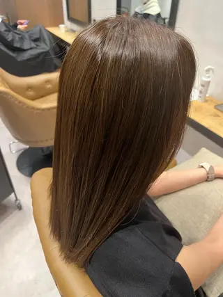セミロング カラー 菅 康志のヘアスタイル