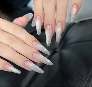 ネイル Emi nail💅のネイルデザイン