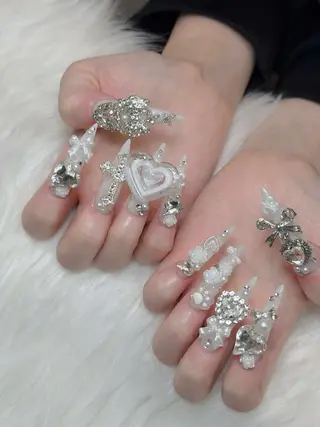 ネイル Lumi Shinokuboのネイルデザイン