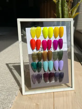 ショート カラー キッズ 2DY NAIL SALONのネイルデザイン