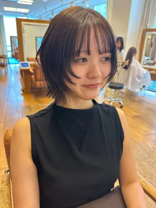 ショート iroha/大阪梅田 /ニュアンスカラーのヘアスタイル