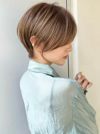 ショート レイヤー/ショート/ 山見陽のヘアスタイル