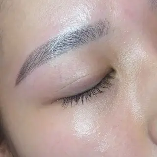 アイブロウ eyelist ✵ Itsukiの眉毛・アイブロウイメージ