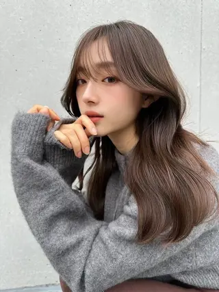 カラー 🌸春の暗髪カラー 🌸透明感ヘアのヘアスタイル