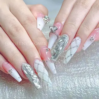 ネイル Queens ひなのネイルデザイン