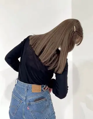 セミロング カラー 柔らかhair🤍 Rinaのヘアスタイル