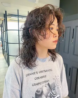 ミディアム パーマ 吉江 結菜のヘアスタイル