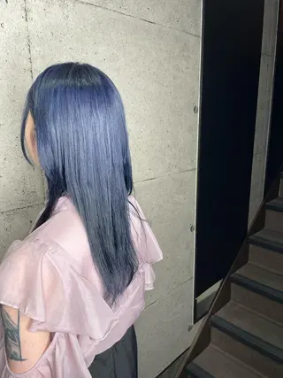 カラー SLIME Seiのヘアスタイル