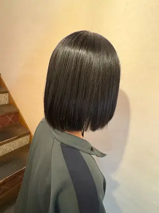 ショート 🫧ブリーチ×透明感 カラー🎀ココカラのヘアスタイル