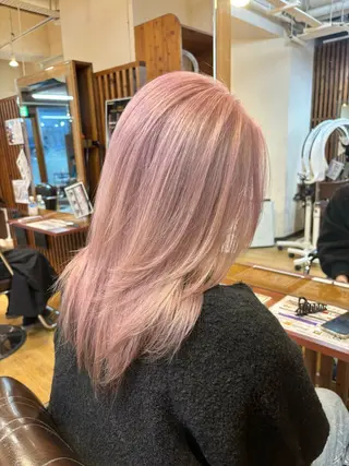 ロング カラー 女性目線でつくる ボブ縮毛矯正のヘアスタイル