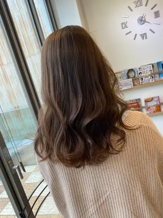 セミロング パーマ カラー N° +aero 横浜のヘアスタイル