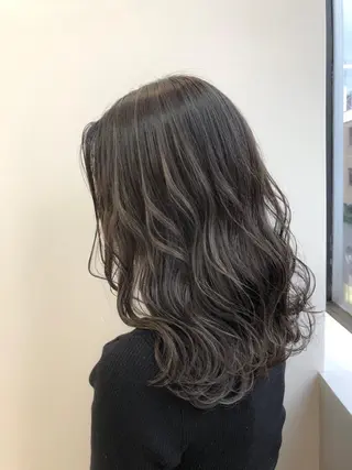 ミディアム カラー 【透明感、艶髪】西村 有司のヘアスタイル