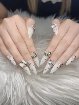 ネイル Lee Nailsのネイルデザイン