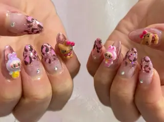 ネイル Nailst AKINAのネイルデザイン