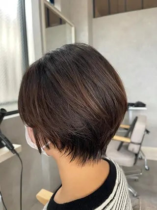 ショート カラー 一ノ瀬 暁のヘアスタイル
