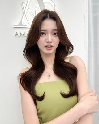 ロング カラー 韓国ヘア　紗希 🦋のヘアスタイル