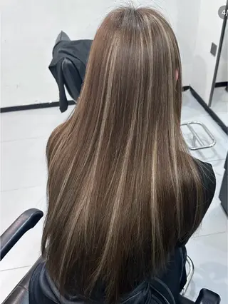 ロング カラー 島守 美奈子のヘアスタイル