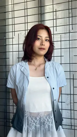 ミディアム MAAI /UMMのヘアスタイル