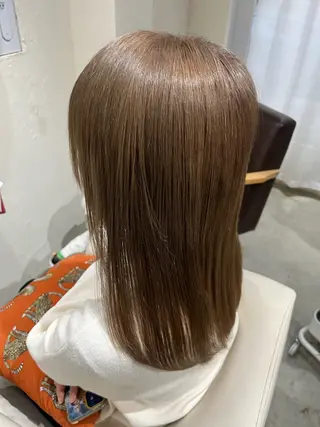 セミロング カラー ハイトーンカラー🩵 耳ツボジュエリー👂のその他イメージ