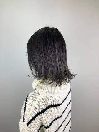 ミディアム カラー アリーマーケットリル 小林将士のヘアスタイル