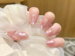 ネイル 🦋 Queenieのネイルデザイン