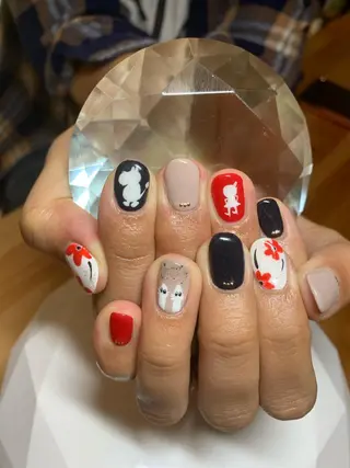 ネイル LAVISH 大和店 🤱子連れ大歓迎のネイルデザイン